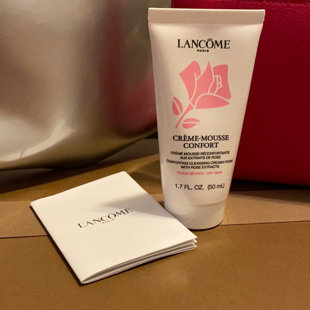 🎄💗Lancome Cream-Mousse Confort Cleansing creamy-form with rose extracts